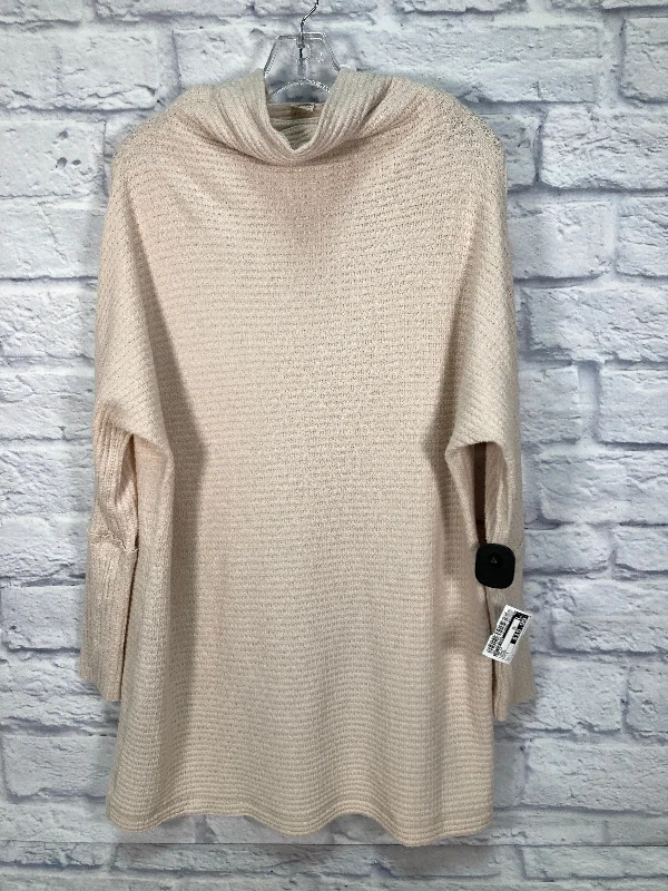 women's tops for those who want to add a touch of sophistication to their casual attireTop Long Sleeve By We The Free In Cream, Size: S