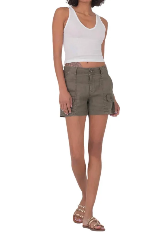 women's chic shortsFlynn Cargo Short In Aloe