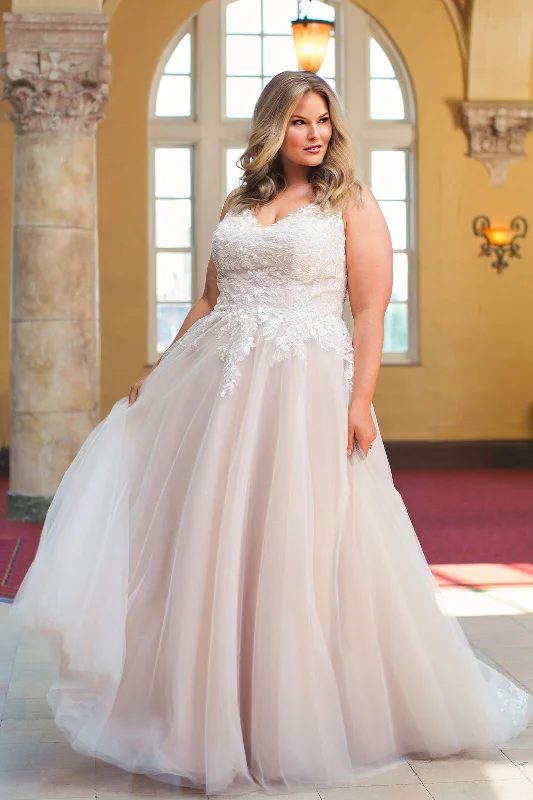 women's business casual dressesAria Wedding Gown