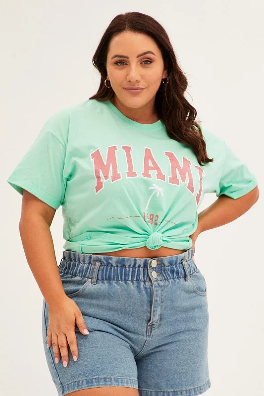 women's tops for those who want to create stylish and put-together outfits without spending a fortuneGreen Graphic T-shirt Short Sleeve Oversized