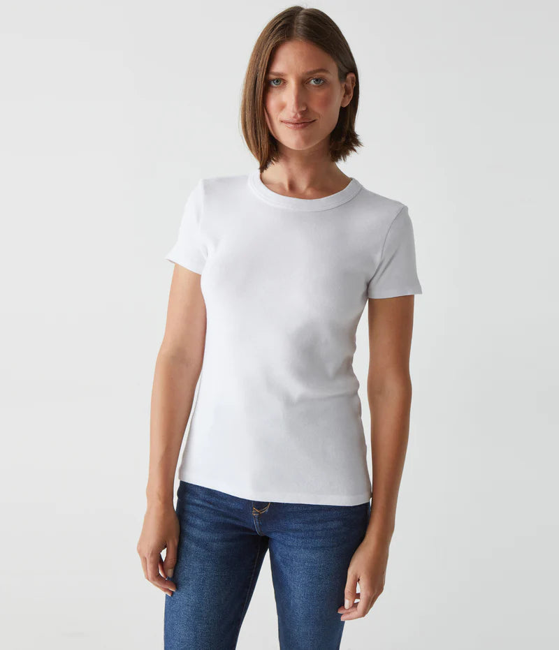 women's tops for those who want to elevate their everyday wear with chic and elegant piecesLexy Tee - White